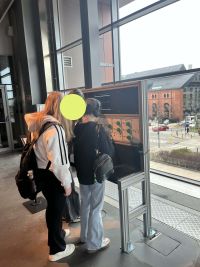 27dbc575-f44c-402f-b7d1-6102ffaf1dfc